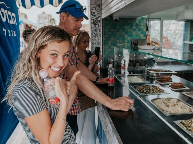 School canteen: Buying food, drink, and snacks - Italian lesson